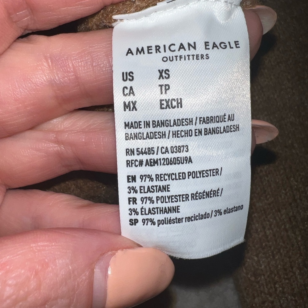 Women's American Eagle Sweater Xsmall Measurements for large - Picture 2 of 6